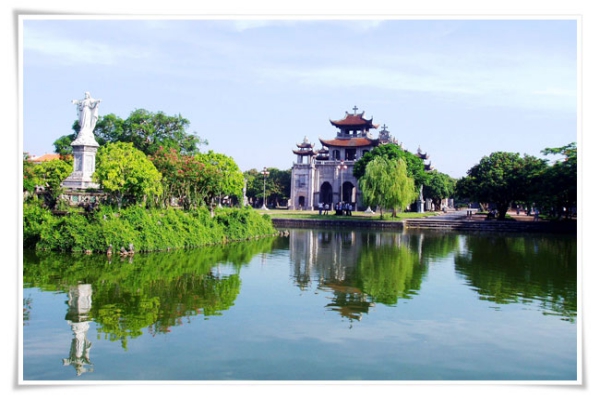 La cathédrale de Phat Diem, la beauté de l’architecture du Vietnam