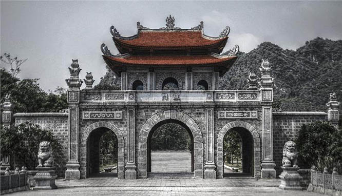 Temples de Dinh et Le de la région Hoa Lu – l’ancienne capitale du Vietnam
